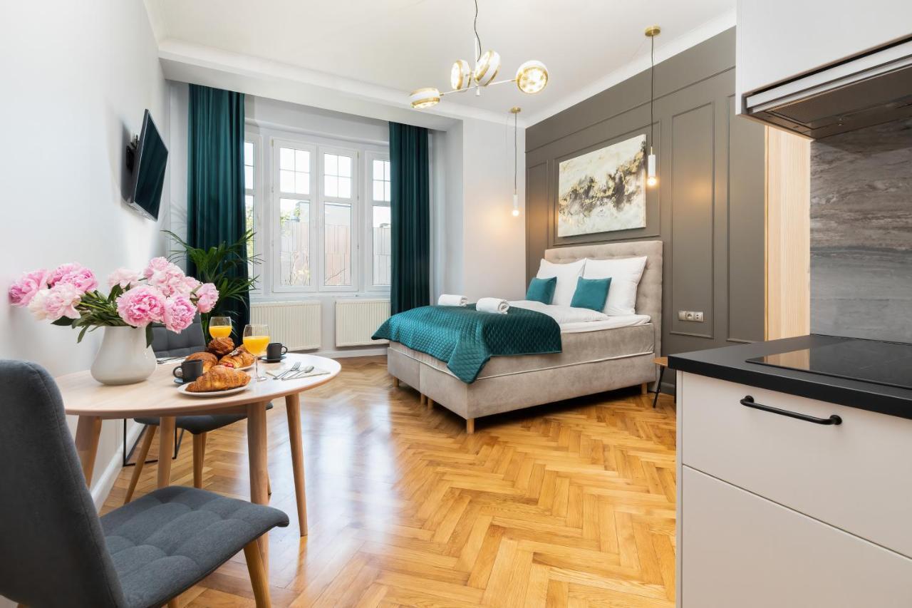 Sopot Rivoli Apartments Near The Beach & Pier By Noclegi Renters Esterno foto