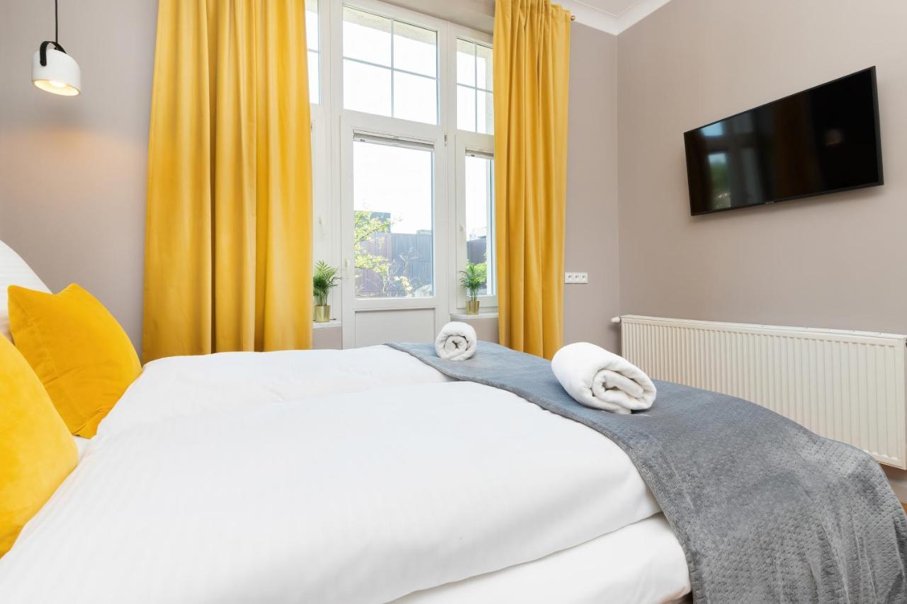 Sopot Rivoli Apartments Near The Beach & Pier By Noclegi Renters Esterno foto